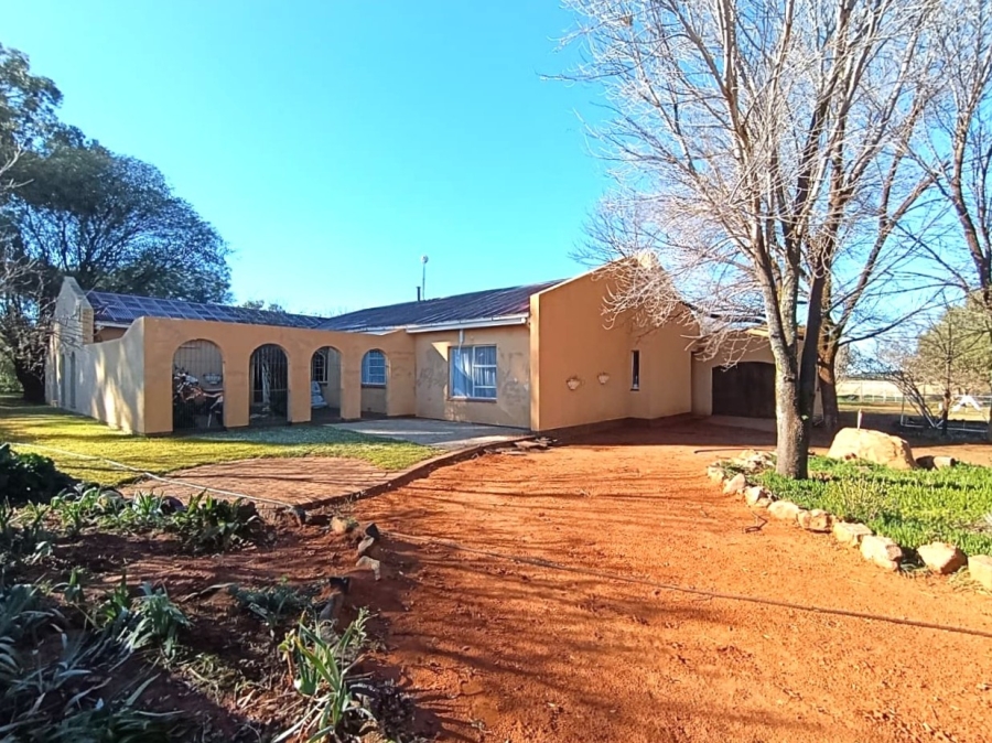 Commercial Property for Sale in Bloemdal Free State
